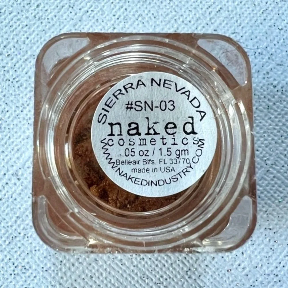 Naked Cosmetics Eyeshadow in Sierra Nevada